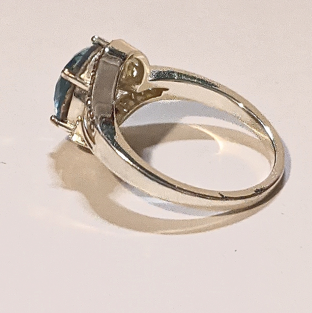 Silver-Tone Pavé & Stone Twist Ring size 8 - Picture 4 of 6